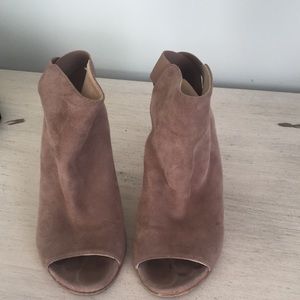 Stuart weitzman Sandles